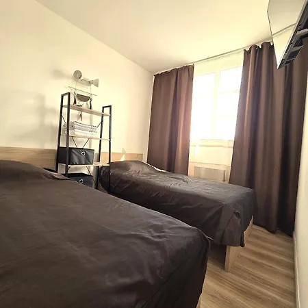 Casa de hóspedes La Pie Qui Têtte-chambre 3 Avec Salle De Repas Commune